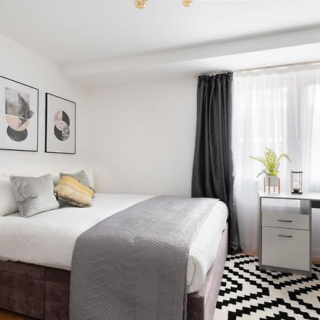 Spacious And Modern 4 Bed Apartment Next To Borough Station London Eksteriør billede