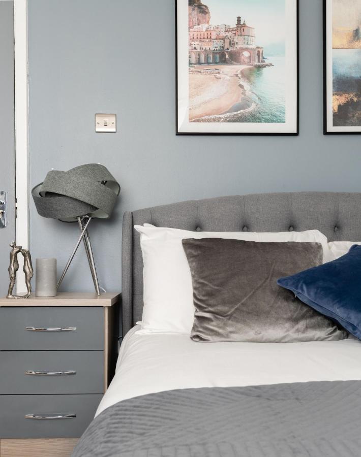 Spacious And Modern 4 Bed Apartment Next To Borough Station London Eksteriør billede