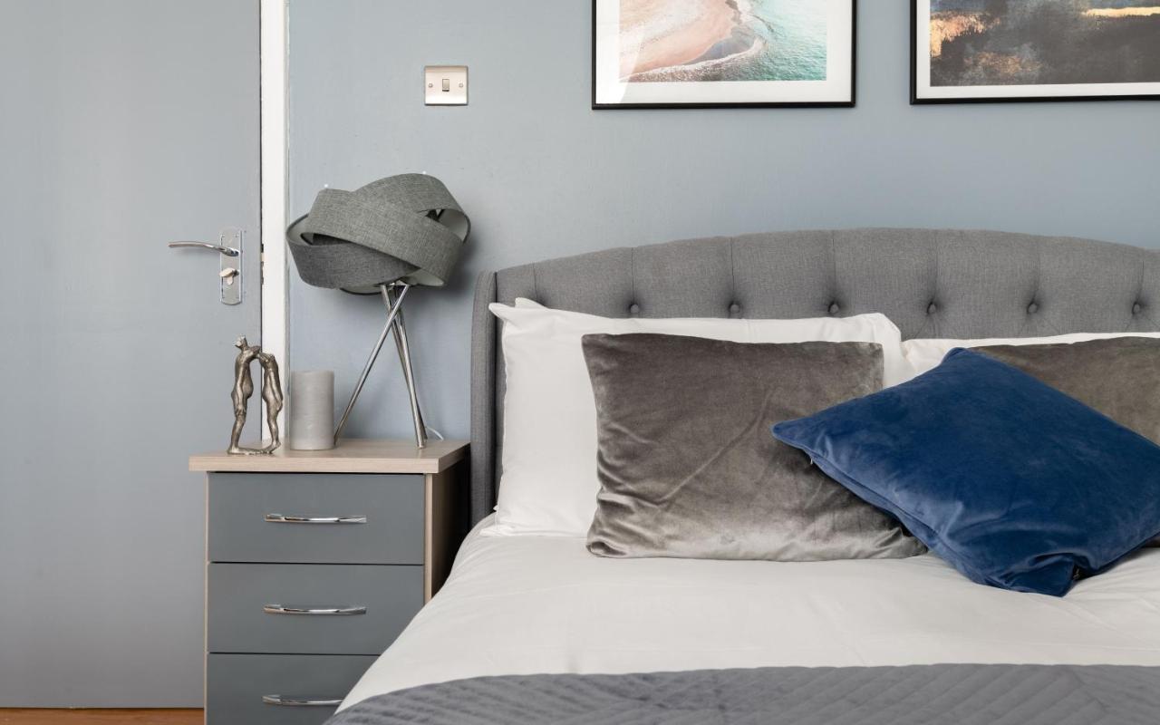 Spacious And Modern 4 Bed Apartment Next To Borough Station London Eksteriør billede